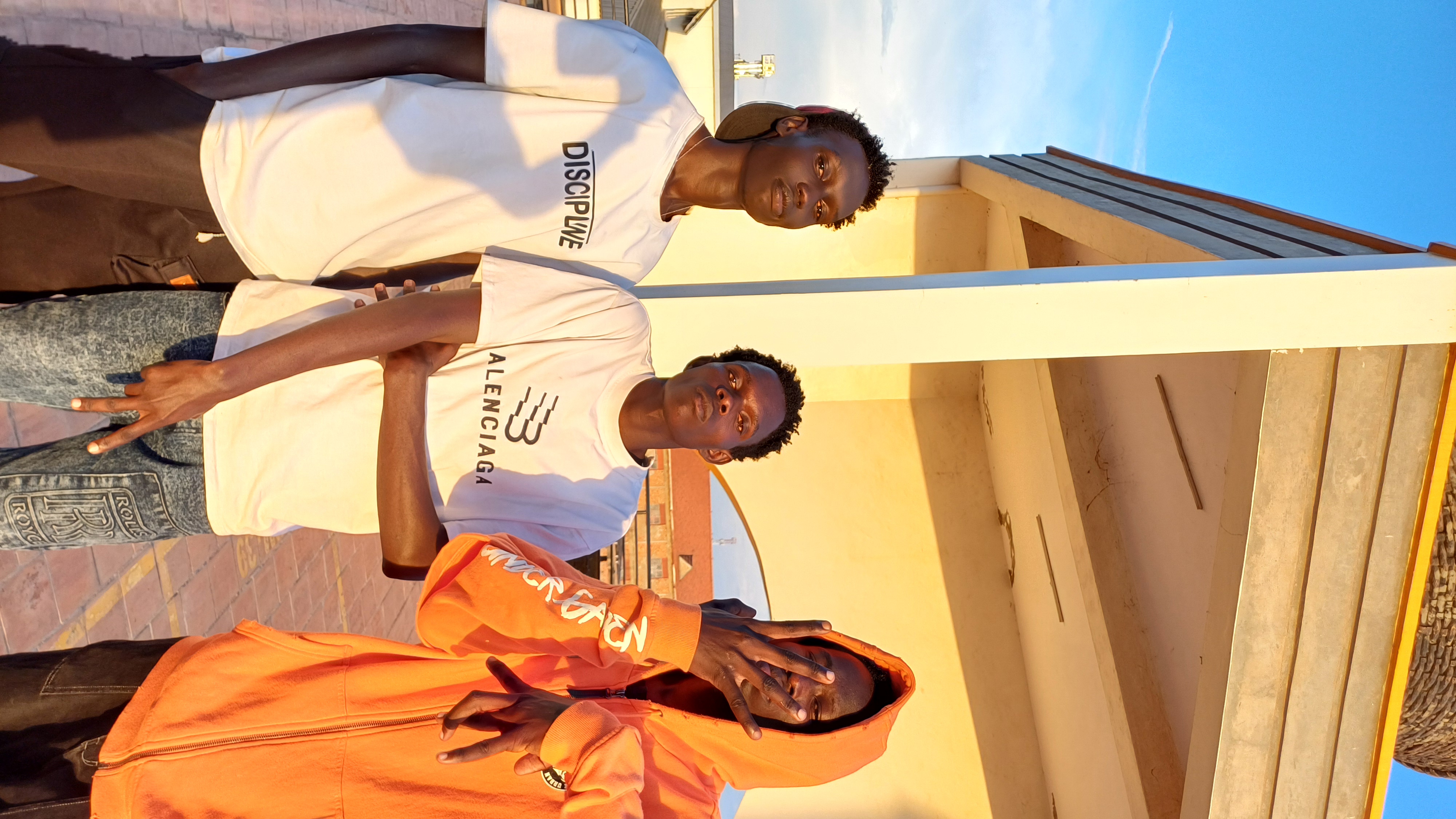 EJAUTENE-HOMIE 7VEN. mp3(pro Aaron smart)