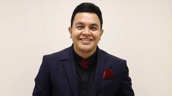 Tulus - Perahu Kertas Konser Salute Erwin Gutawa To 3 Female Songwriters - Song Cover